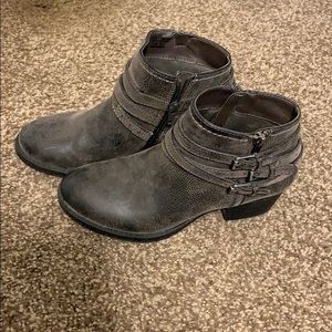 Sonoma distressed booties